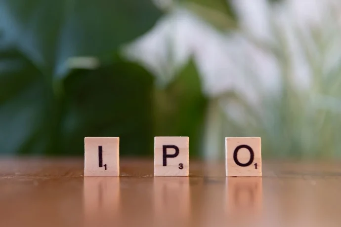Ark Invest Buys $500M SpaceX Stake on IPO Day