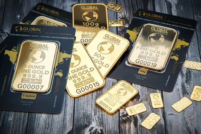 Gold Price Tests $4,200 Before Pullback as Traders Await Fed Clues